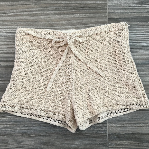 Zara Crochet Shorts - Picture 3 of 14
